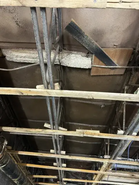 Overhead industrial pipes cleaned in place