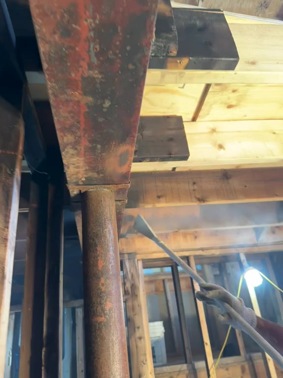 Dry ice blasting in action